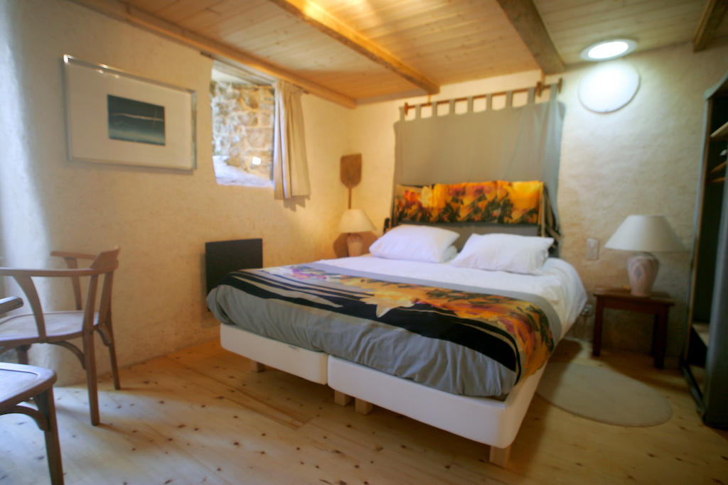 Le Magasin A Sel Bed & Breakfast Crozon Oda fotoğraf
